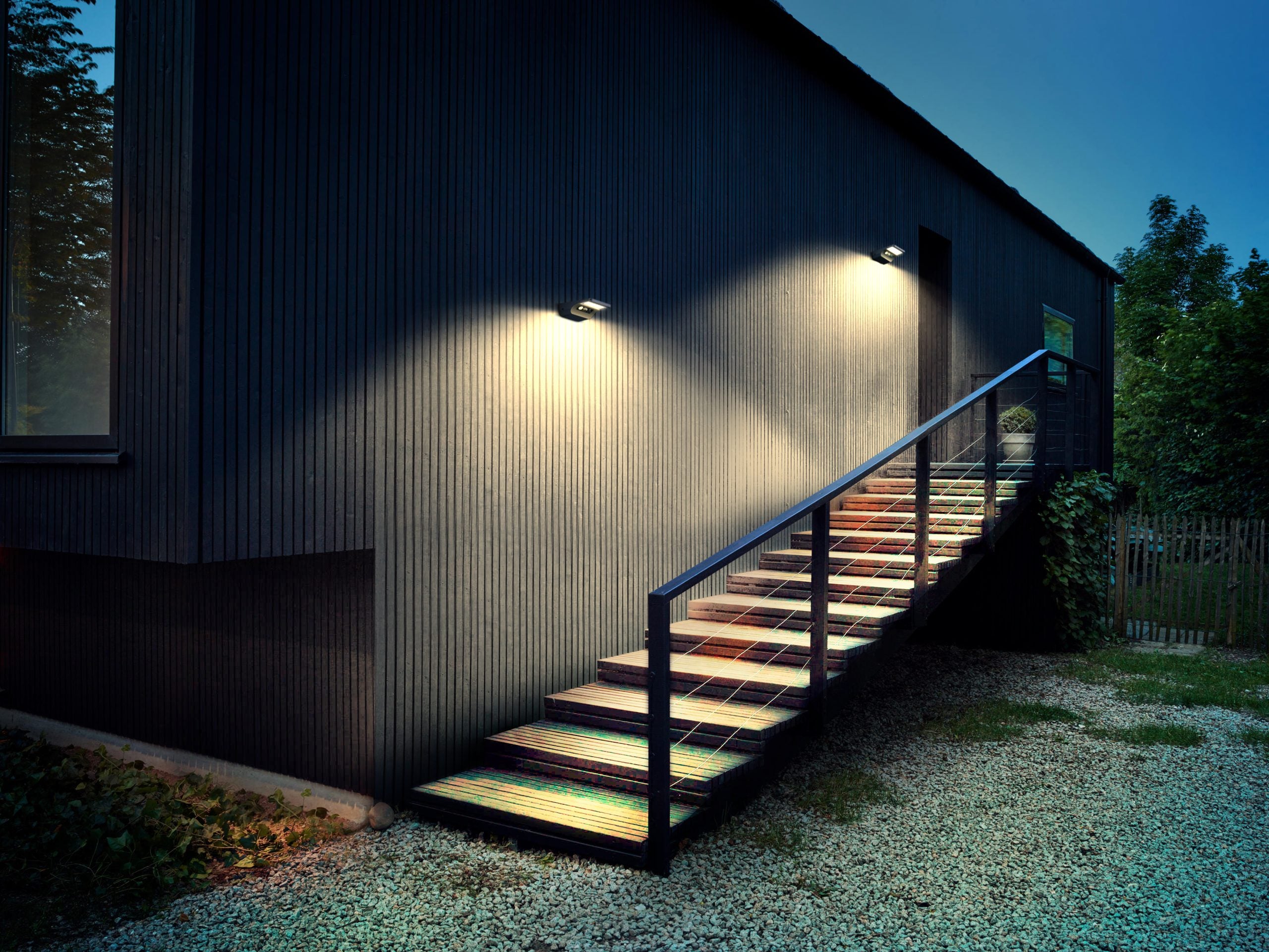 scalinata illuminata da lampioni solari 3000 lumen LMS-53