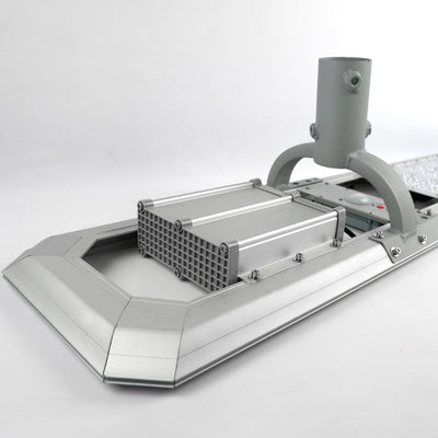 Lampione Energia Solare 2000 Lumen con programmazione illuminazione