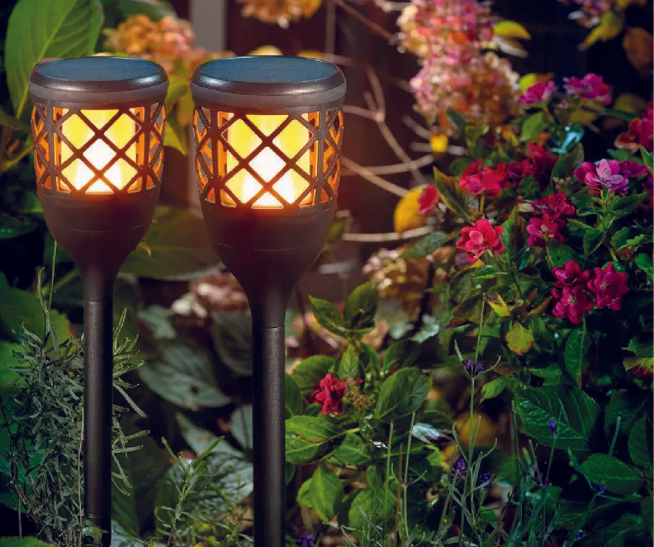 Lampada Solare Effetto FIAMMA Decorativa per Giardino 2 pezzi