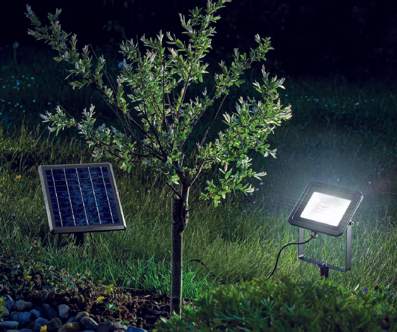 Faretto Led da Esterno e da Giardino Con Pannello Solare Fotovoltaico