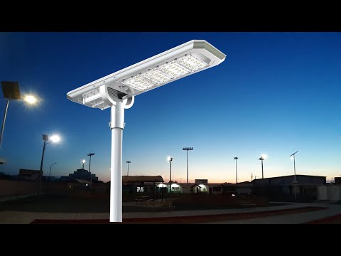 Lampione Energia Solare Pannello Fotovoltaico Integrato 4000 Lumen