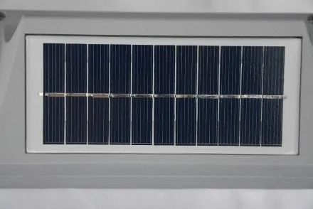 Sgnapasso solare dettaglio pannello fotovoltaico