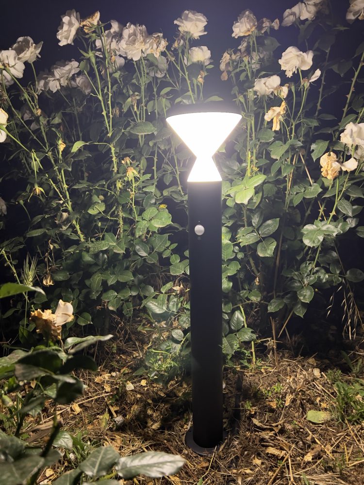 lampioncino da giardino ad energia solare 600 lumen